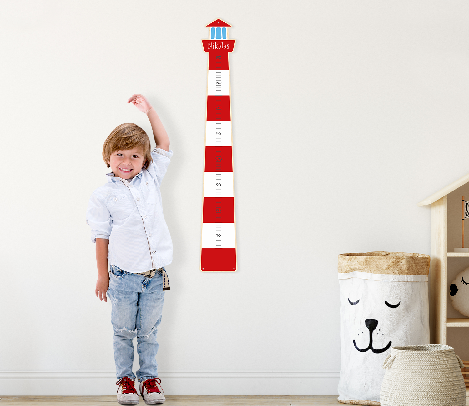 Messlatte Leuchtturm im Kinderzimmer